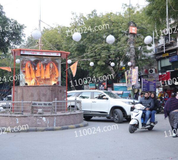 Amar Colony Market 14