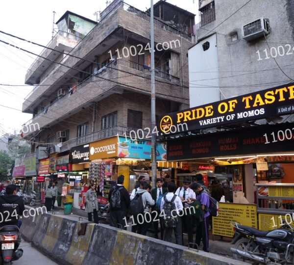 Amar Colony Market 20