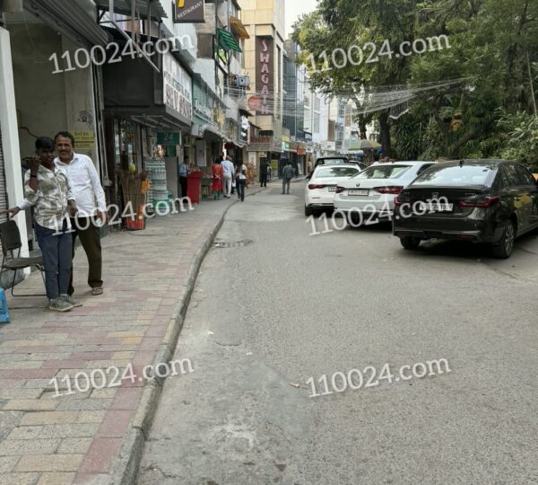 Defence Colony C Block Market 1