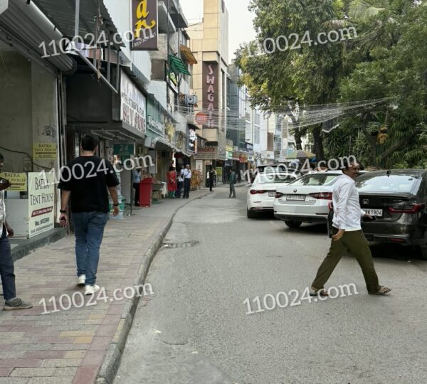 Defence Colony C Block Market 2