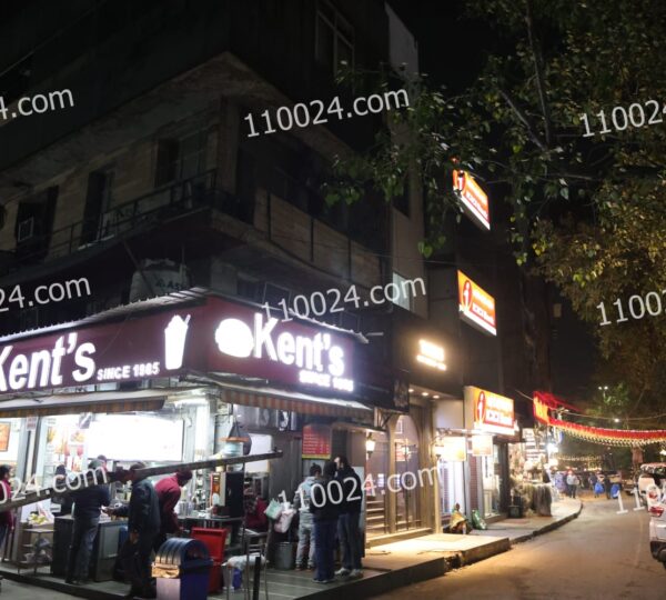 Defence Colony C Block Market 6