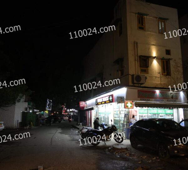 Defence Colony C Block Market 12