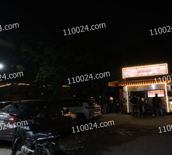 Defence Colony C Block Market 18