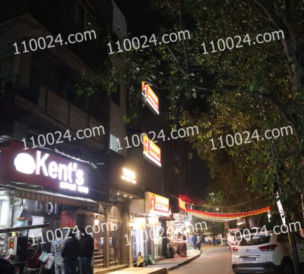 Defence Colony C Block Market 20