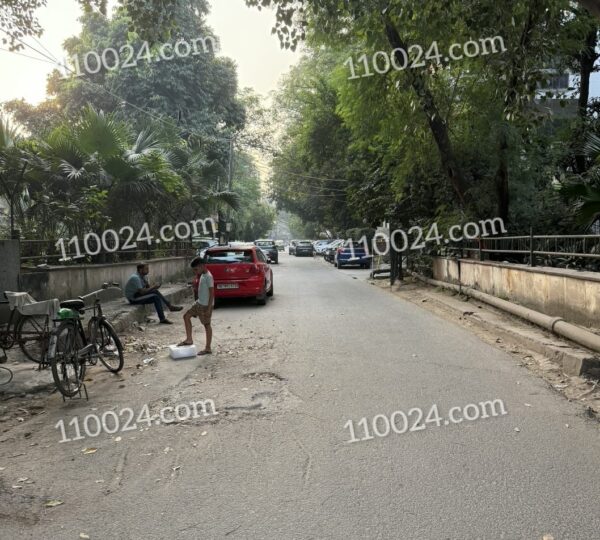 Defence Colony (Block A - E) 16