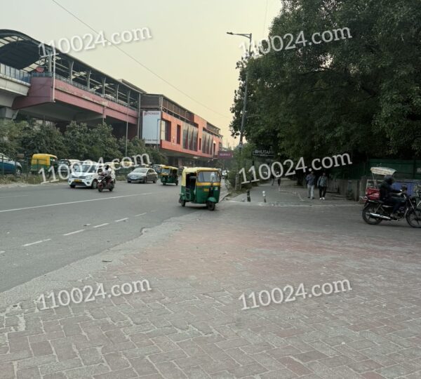 Defence Colony (Block A - E) 18