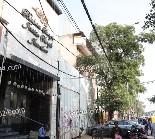 Lajpat Nagar 2 (Block A - O) 76