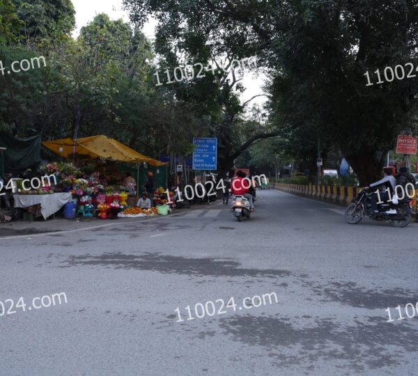 Lajpat Nagar 4 4